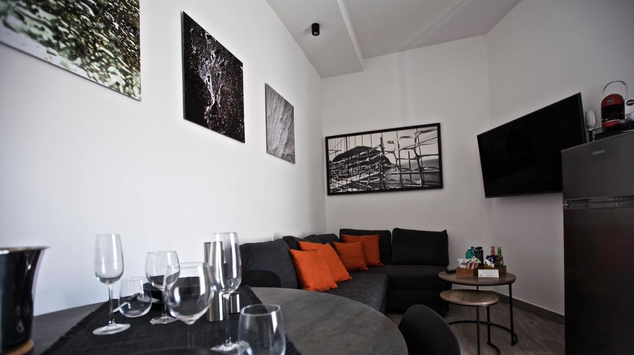 Scugnizzo Apartment Luxury Home Naples Extérieur photo